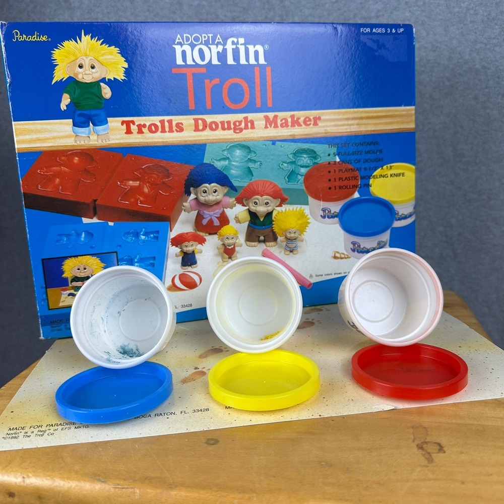 Vtg Adopt a Norfin Troll Maker Paradise Play Set with Molds NO‎ DOUGH - Picture 9 of 10